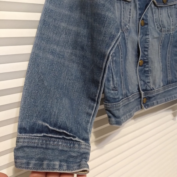 GAP Kids Medium Denim Jean Jacket. - Picture 5 of 10